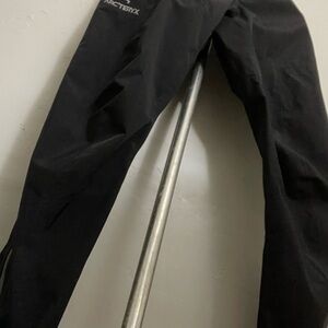 Arc'teryx Men's Black Cargo Pants